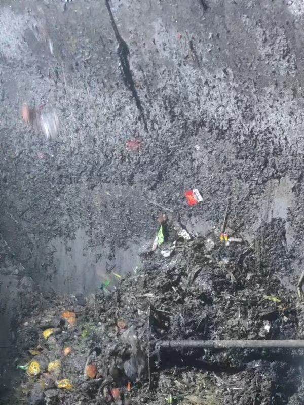 浉河污水池清理